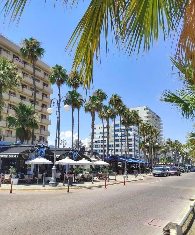לרנקה Extremely Comfy Apt With Spacious Private Terrace 10Min Walk To The Beach & In Town מראה חיצוני תמונה