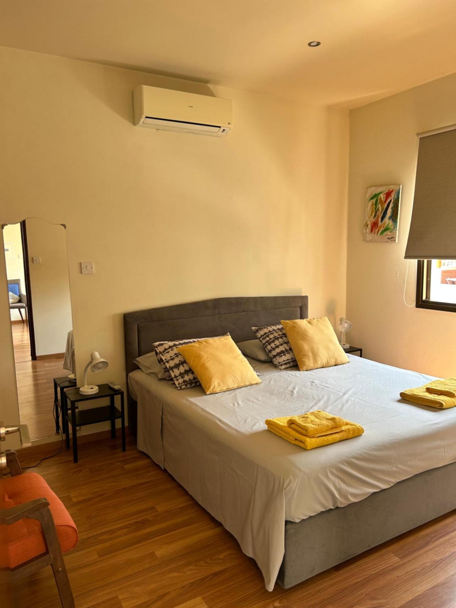 לרנקה Extremely Comfy Apt With Spacious Private Terrace 10Min Walk To The Beach & In Town מראה חיצוני תמונה