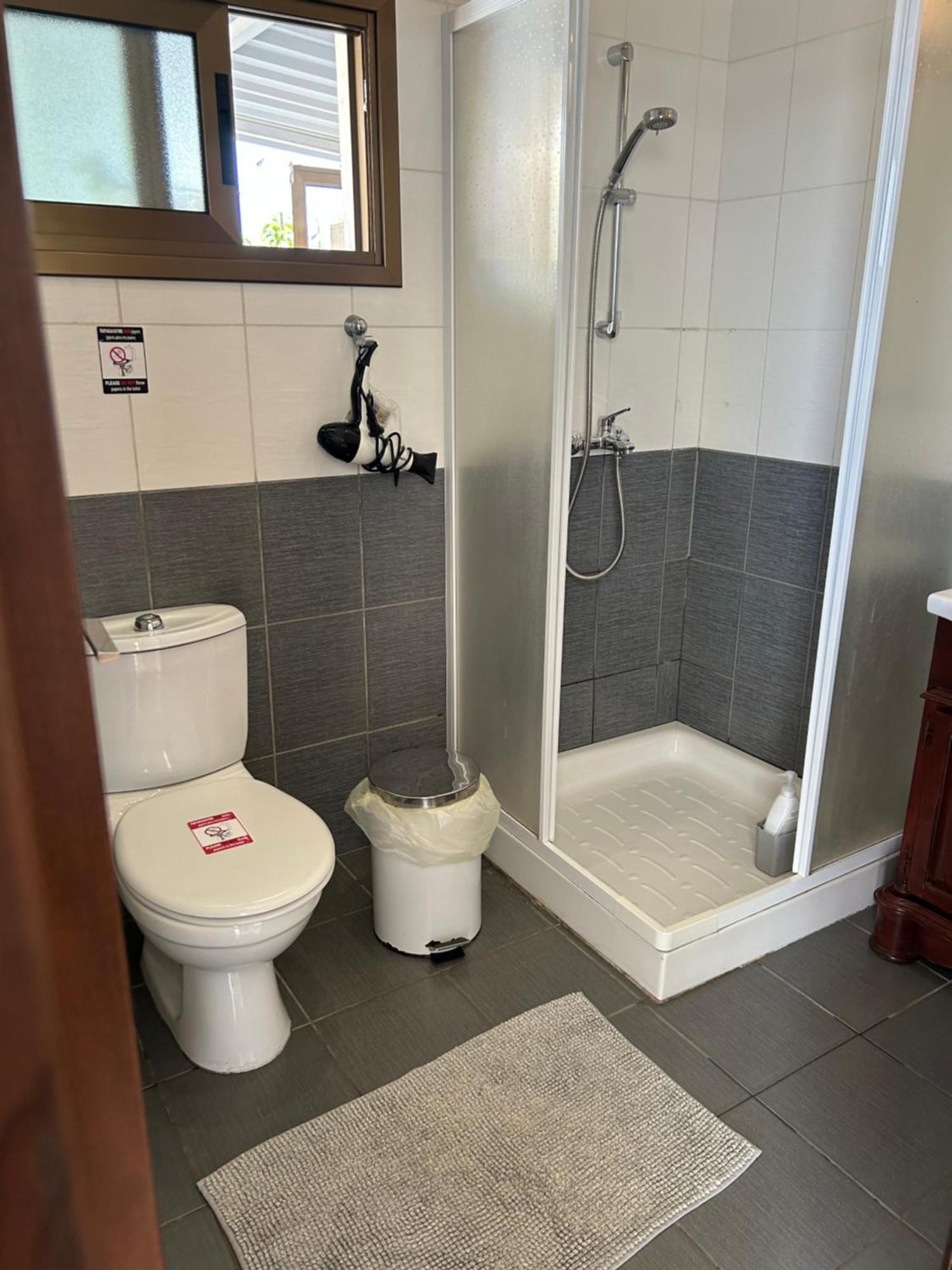 לרנקה Extremely Comfy Apt With Spacious Private Terrace 10Min Walk To The Beach & In Town מראה חיצוני תמונה