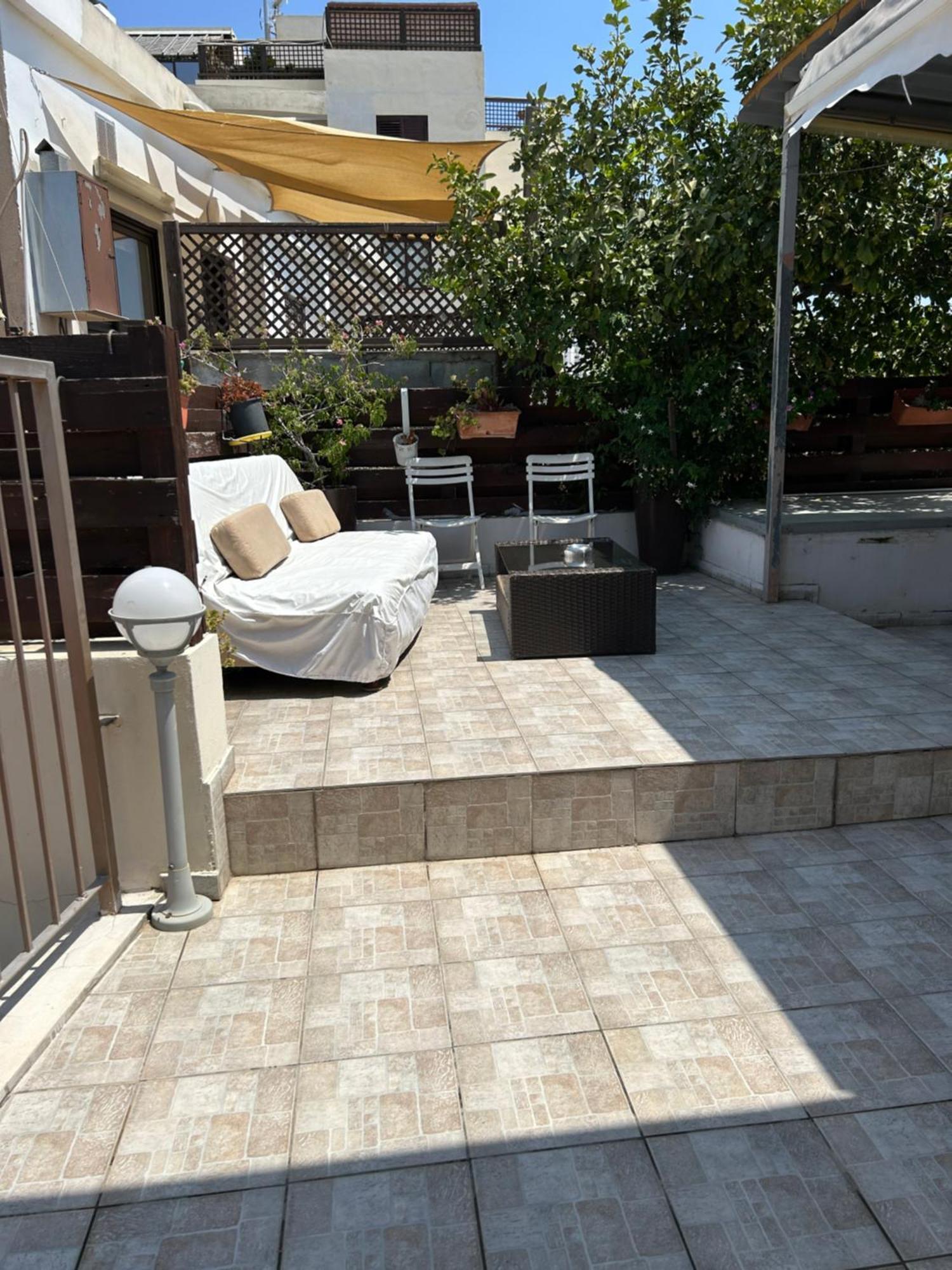 לרנקה Extremely Comfy Apt With Spacious Private Terrace 10Min Walk To The Beach & In Town מראה חיצוני תמונה