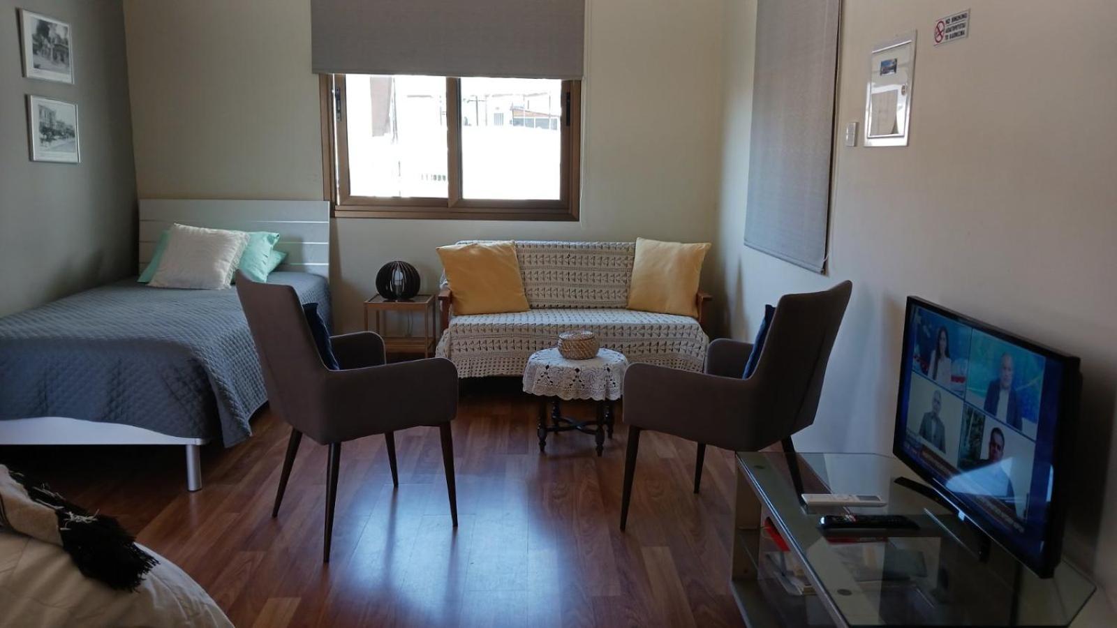 לרנקה Extremely Comfy Apt With Spacious Private Terrace 10Min Walk To The Beach & In Town מראה חיצוני תמונה
